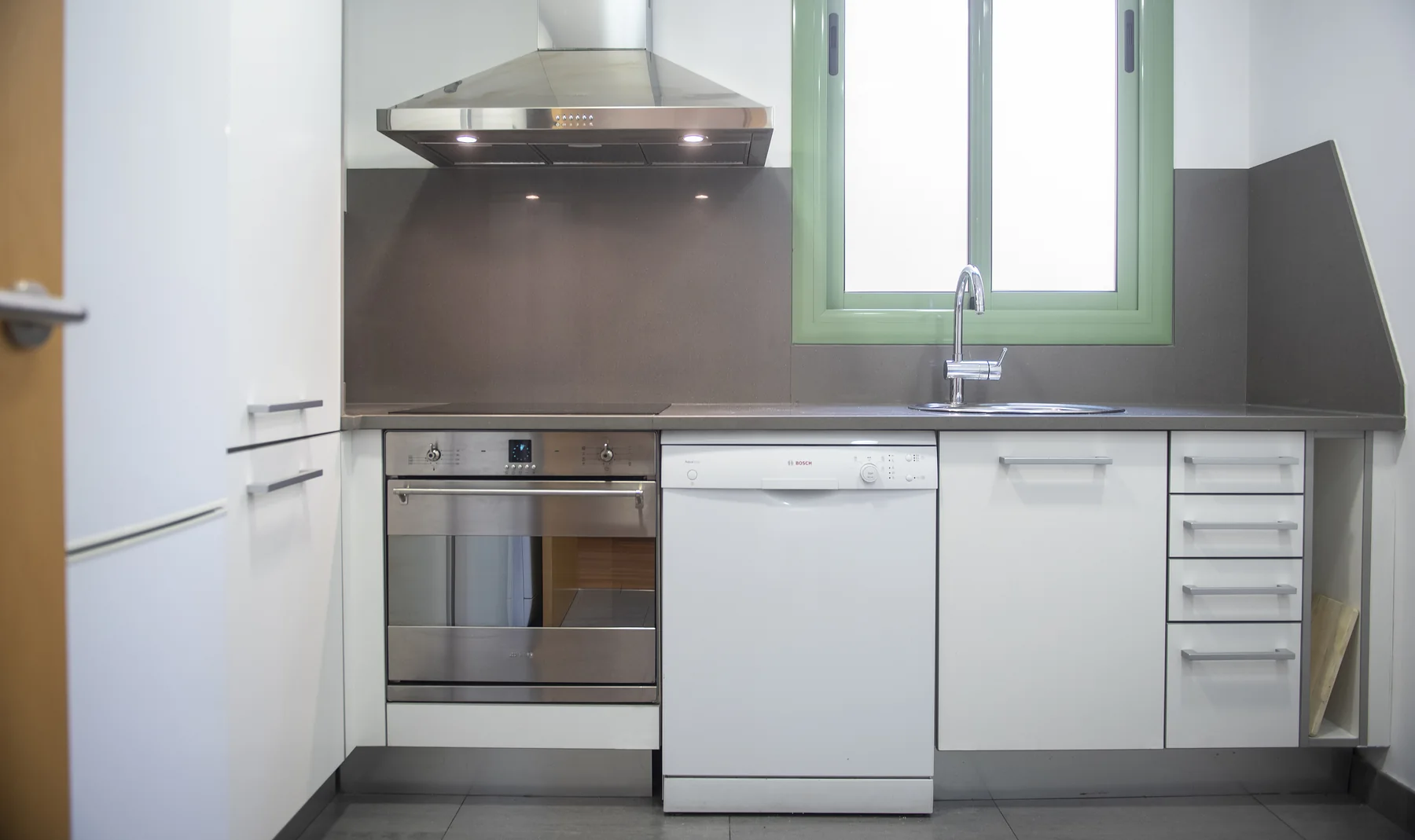 Suite Celia detall cuina totalment equipada 10