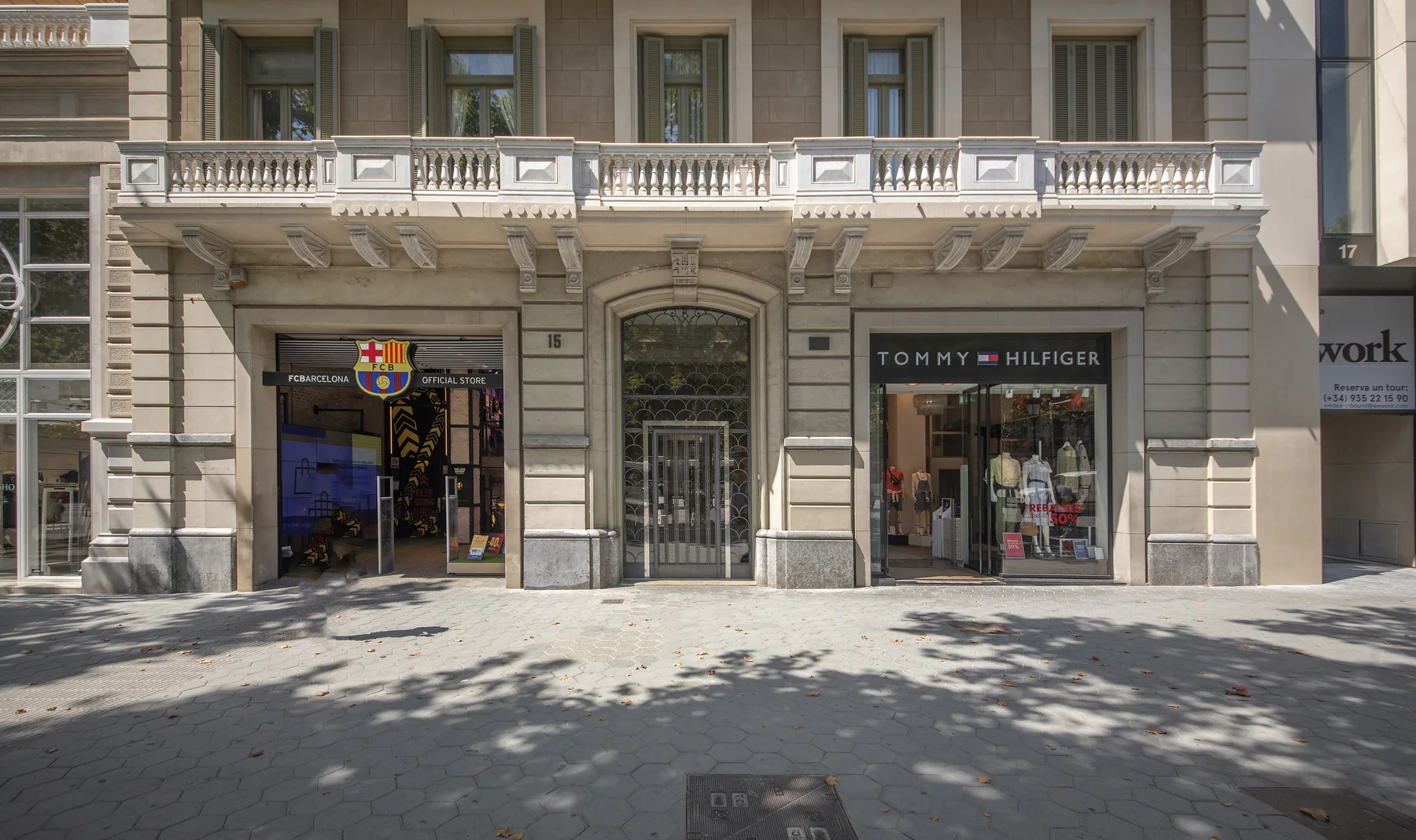 Suite Celia entrada a l'edifici històric i vestíbul 20