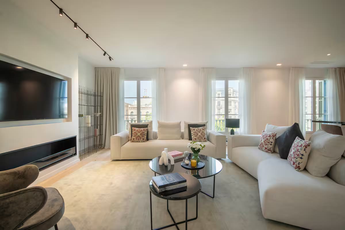 Vista àmplia de la sala d’estar de Suite Prestige
